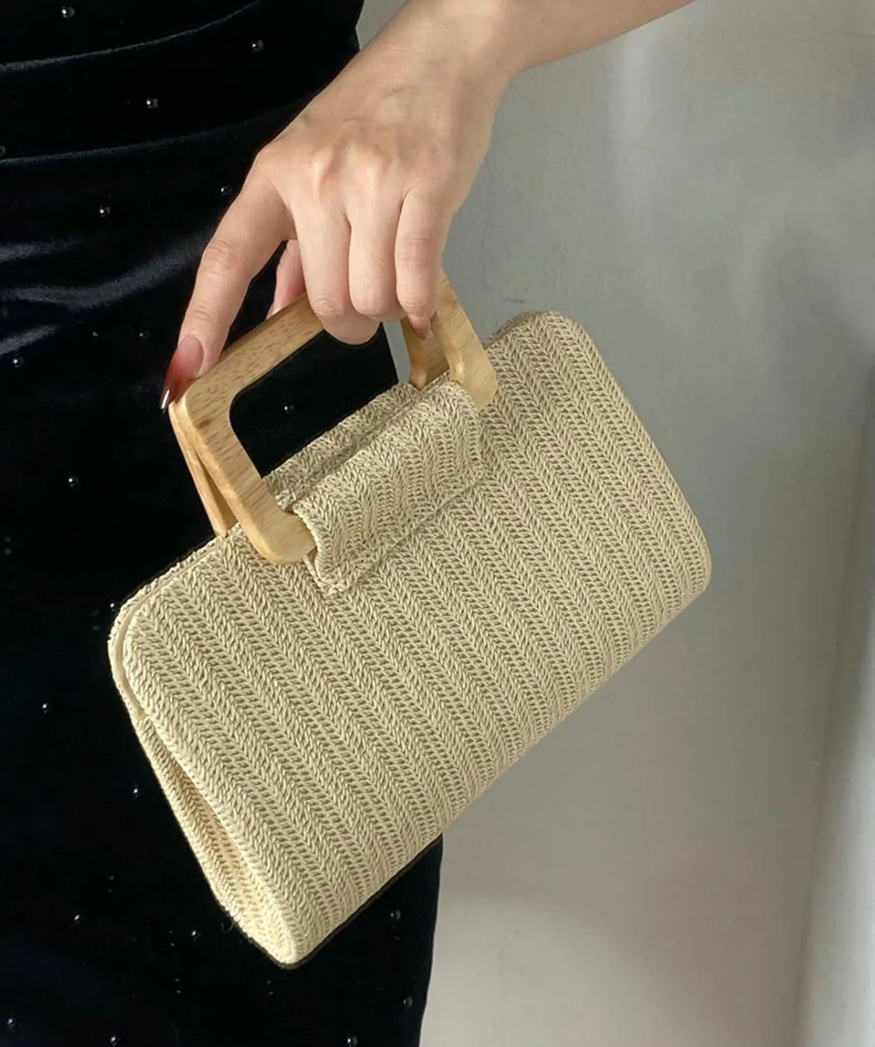 2025 Straw Clutch Purse Elegant Wooden Top Handle Handbag Evening Versatile Beach Bag Square Chain Strap Crossbody Bag