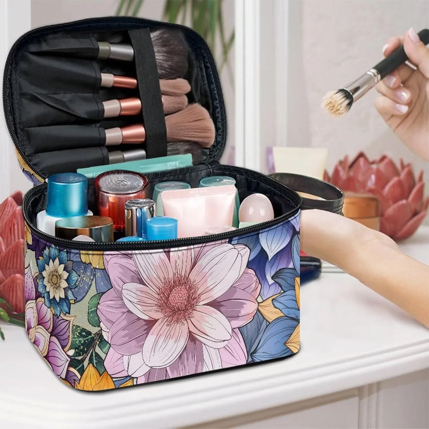 Boatee Beautiful Floral Print Makeup Bag Portable Toiletry Bags for Traveling Women Cosmetic Bag Organizer Multifunction Toiletries Storage Pouch Zipper Storage Case