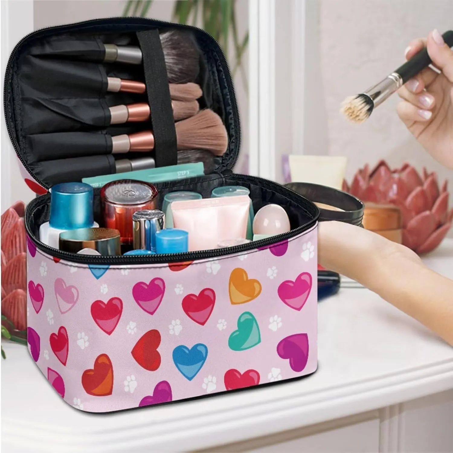 Color Love Heart Makeup Bag with Compartments 3 Piece Valentine's Day Handy Toiletry Pouch for Women Classic Pink Aesthetic Brush Organizer with Slots