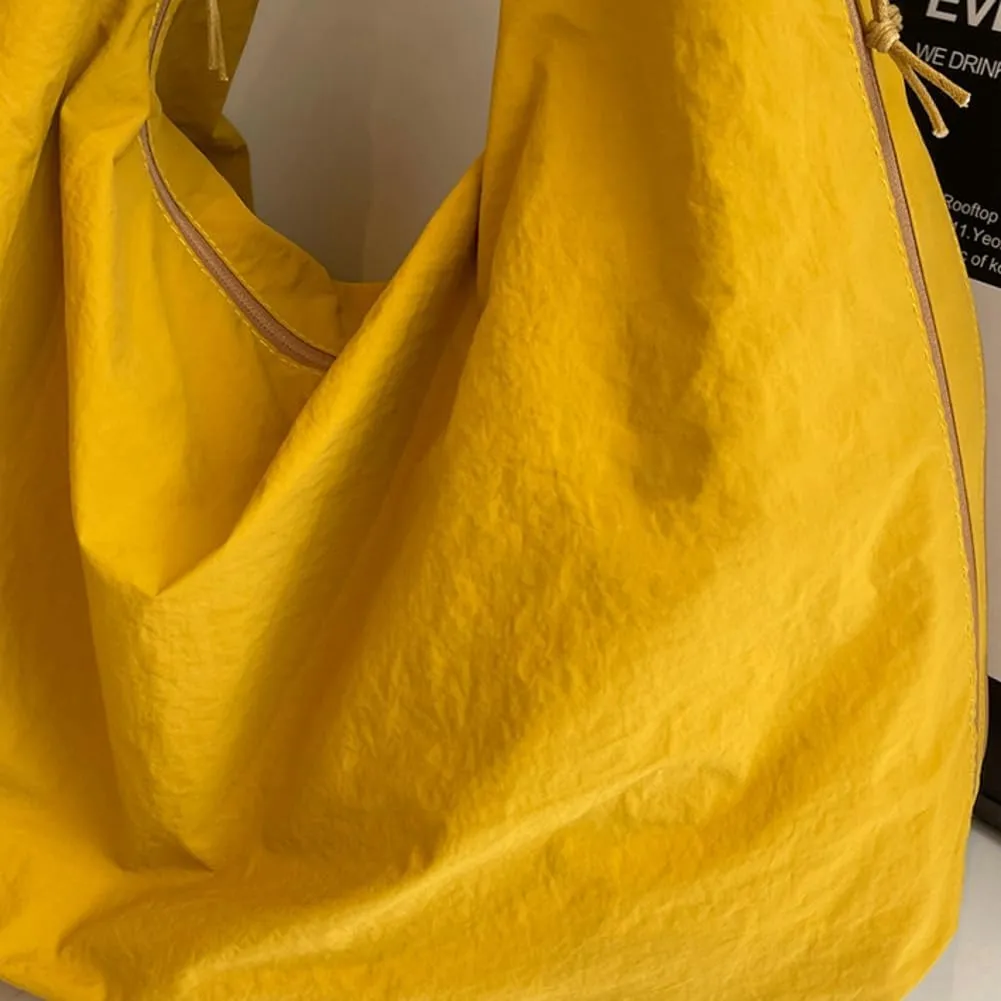 Large Hobo Bag Nylon Shoulder Purse for Women Trendy Tote Handbag Underarm Purse Versatile Slouchy Hobo Bag for Travel Sport