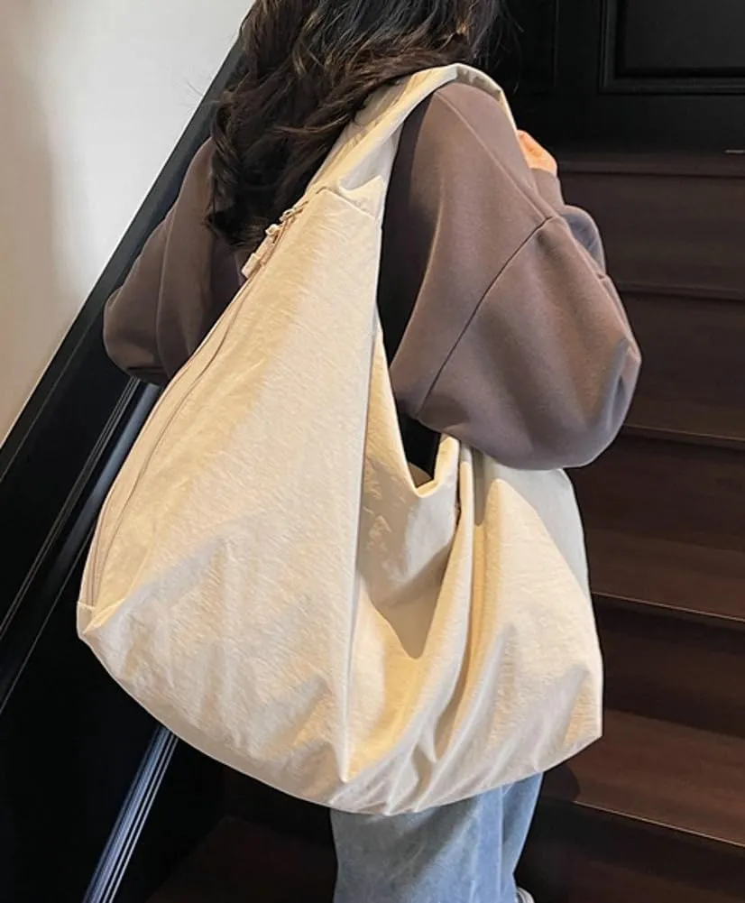 Large Hobo Bag Nylon Shoulder Purse for Women Trendy Tote Handbag Underarm Purse Versatile Slouchy Hobo Bag for Travel Sport