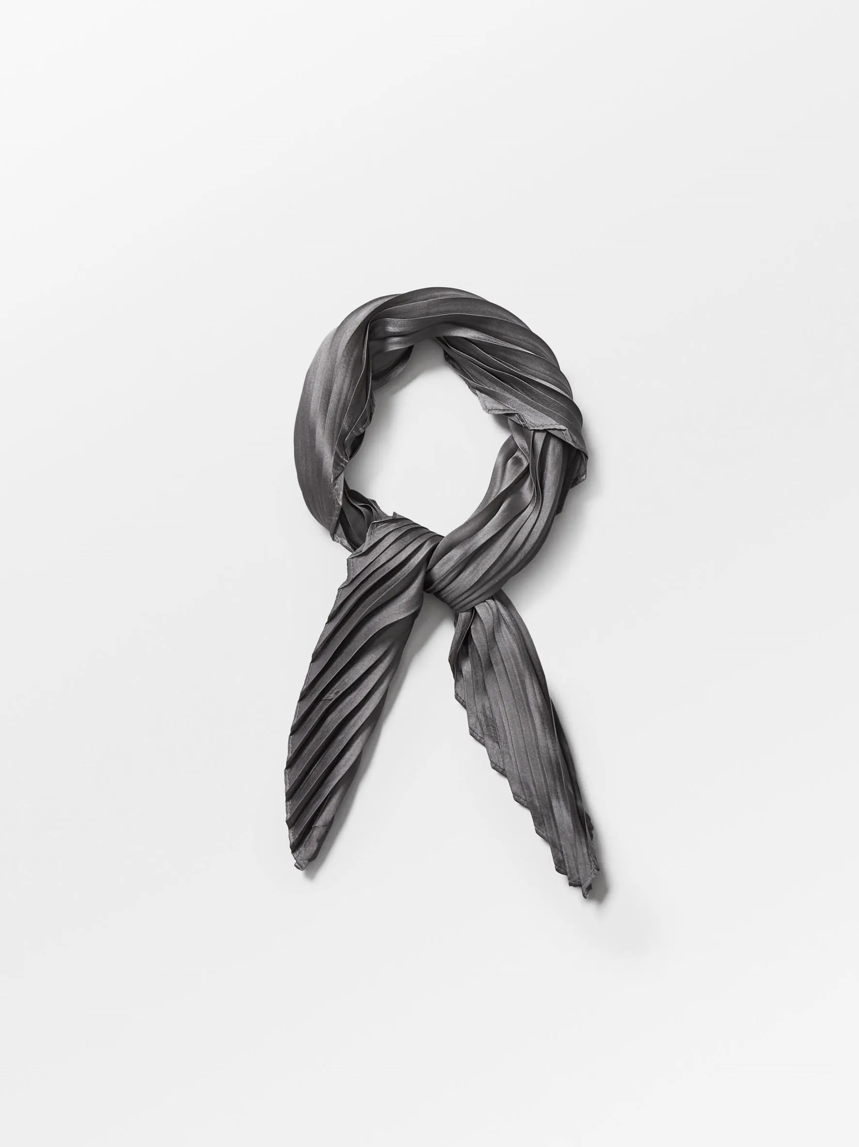 Laza Plea Scarf