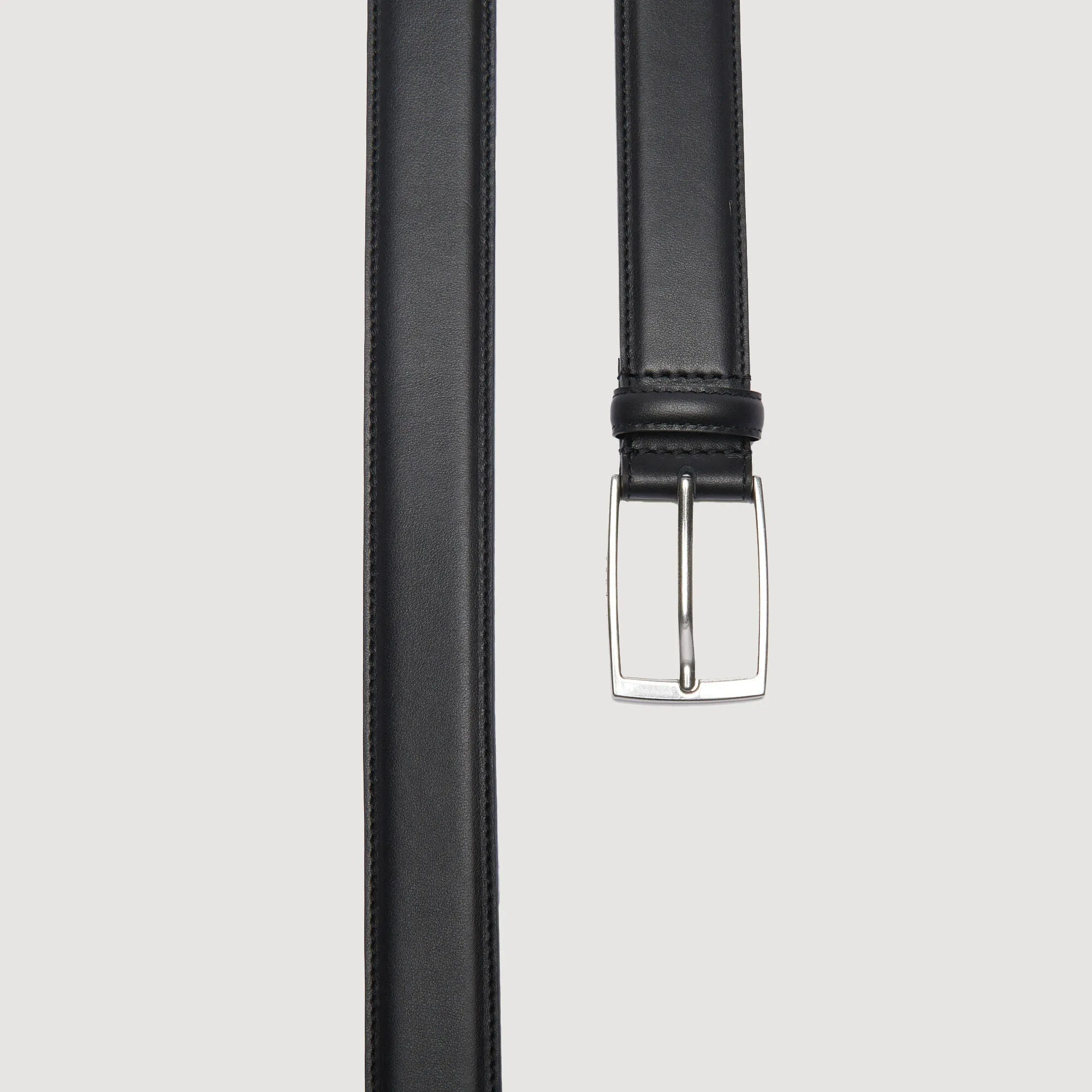 Loop Plain Smooth Leather Belt Black